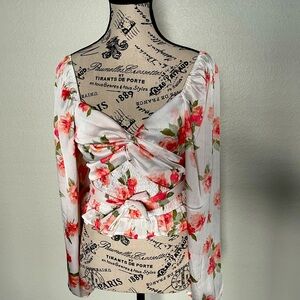 Promesa floral wrap top